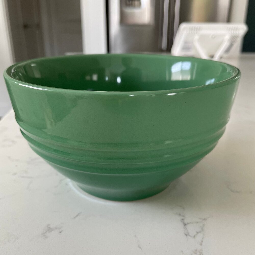 Le Creuset Stoneware 2 Tone Coupe Cereal/Soup 6 1/8" Bowl Bamboo Green Ombre
